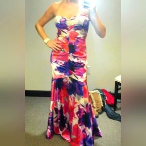 💃EUC Formal Strapless Mermaid Gown